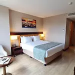 Port Bosphorus 4*