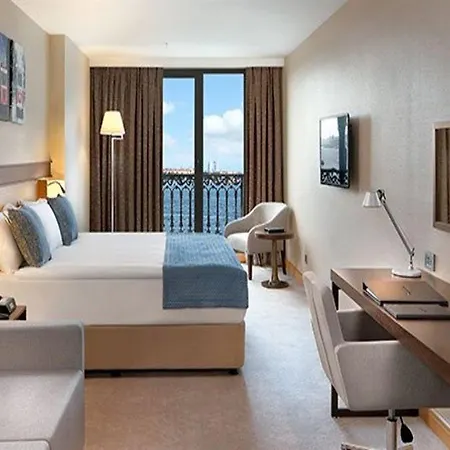 Port Bosphorus Hotel