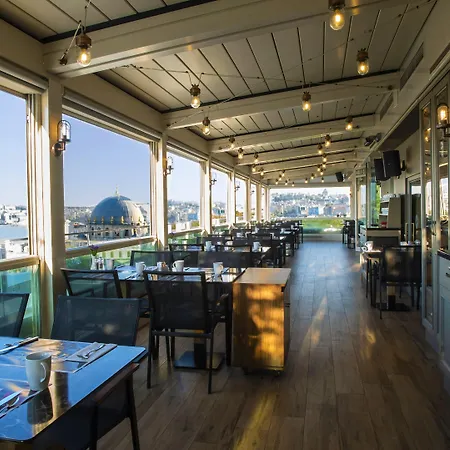 Port Bosphorus Isztambul