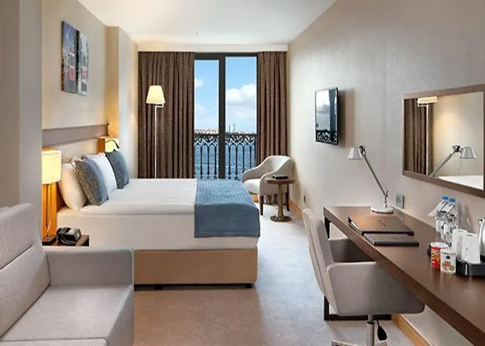 Port Bosphorus Hotel