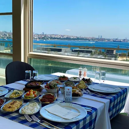 Port Bosphorus Istambul