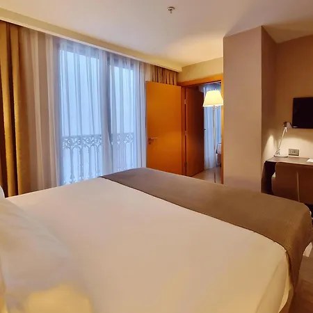 Port Bosphorus Otel 4*