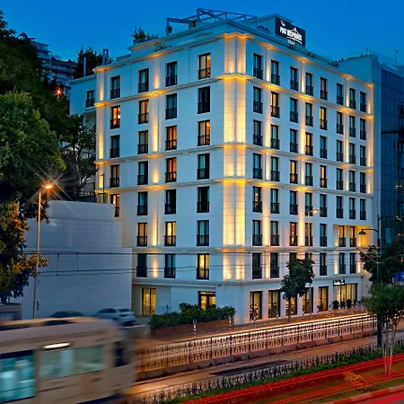 Port Bosphorus 4* Isztambul